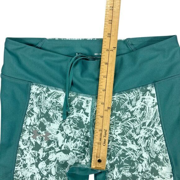 Under Armour Capri Leggings Womens M Green Athleisure Yoga Stretchy Gym Pull On - Picture 11 of 16